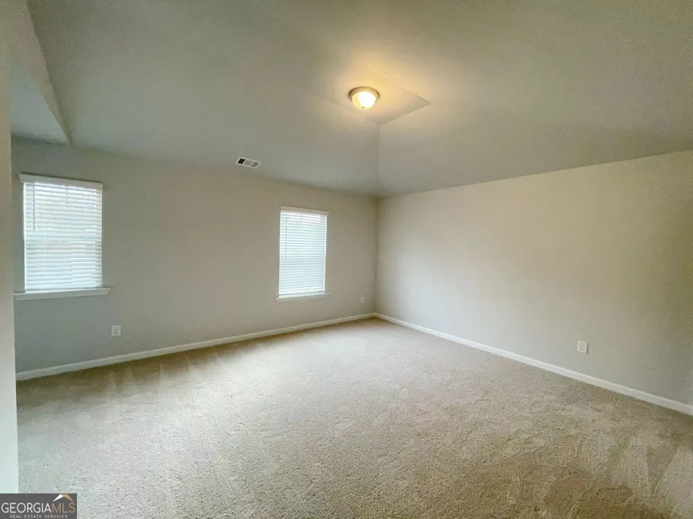 928 Yancey CT Loganville, GA 30052