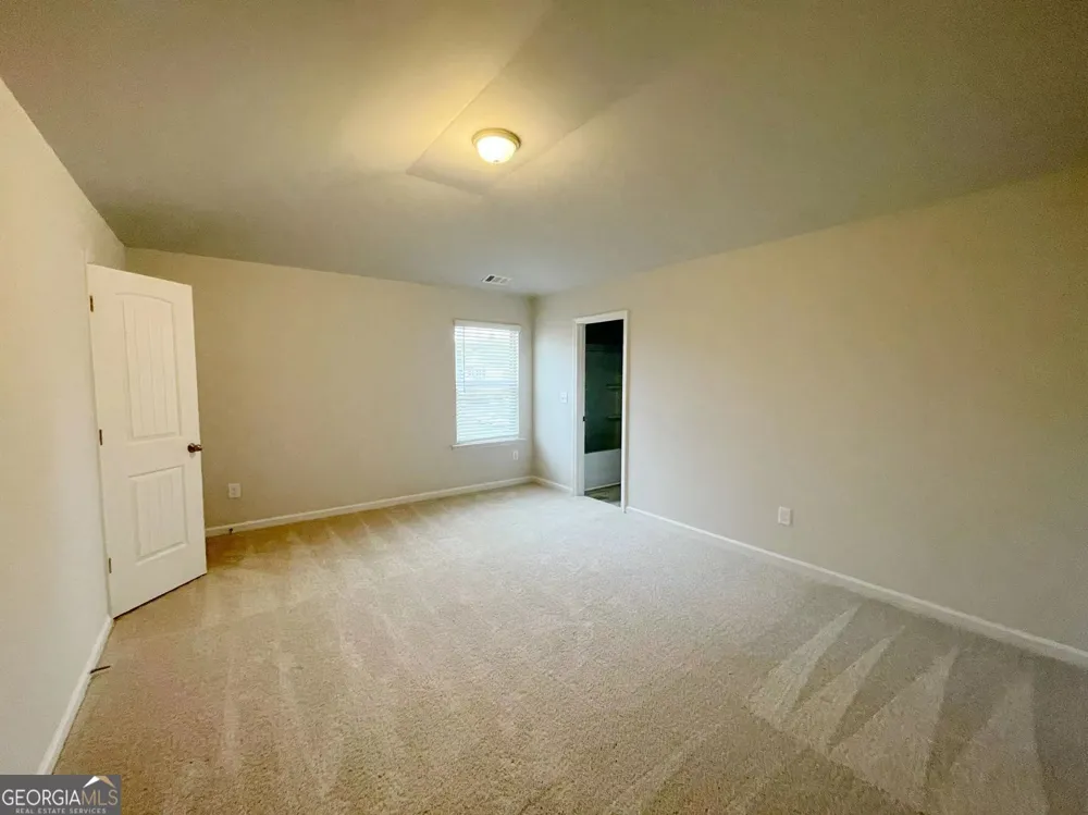 928 Yancey CT Loganville, GA 30052