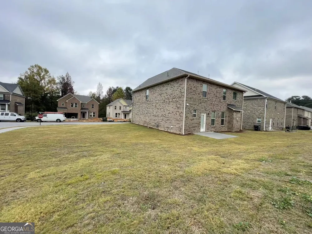 928 Yancey CT Loganville, GA 30052