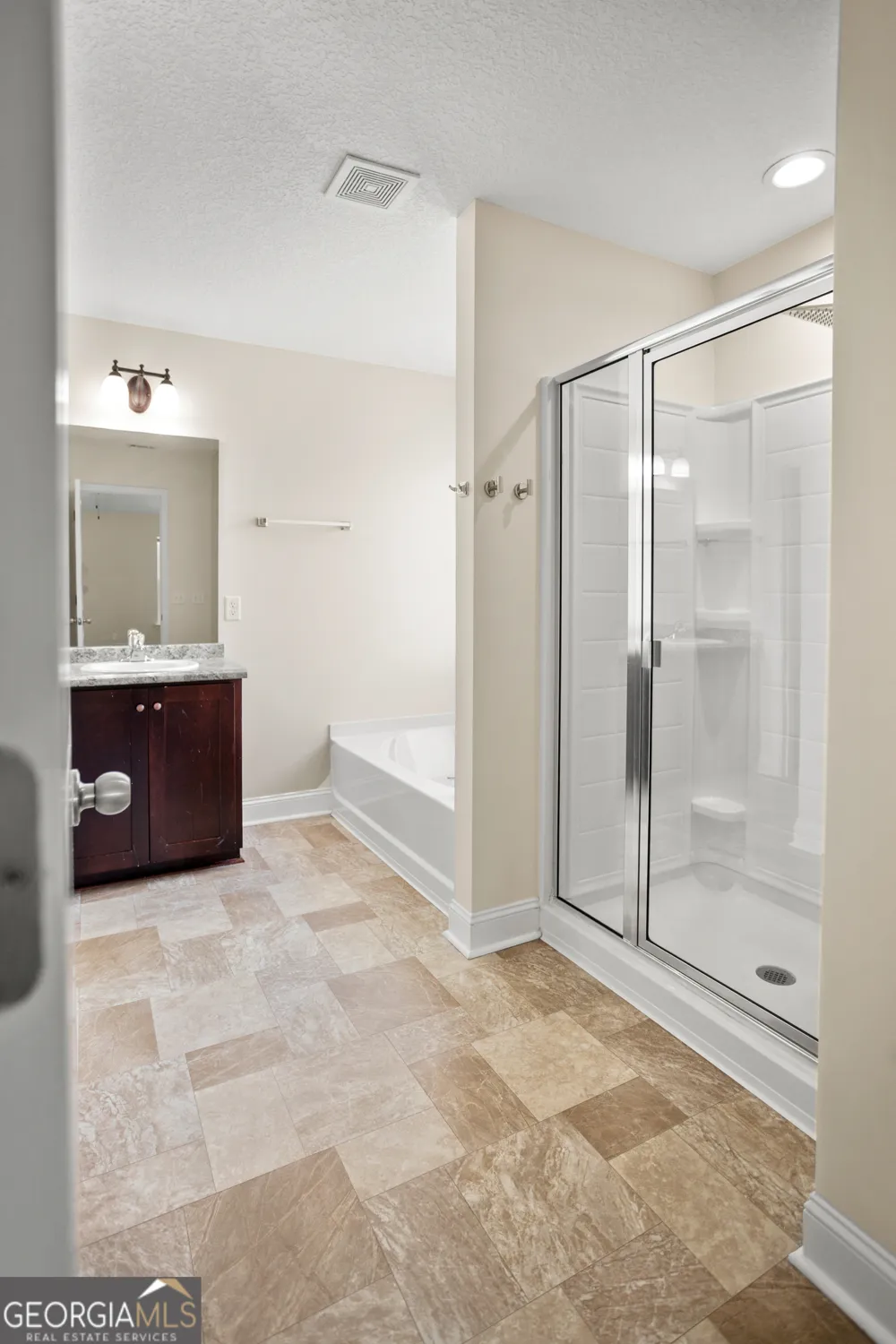 267 Alcott CIR Hinesville, GA 31313