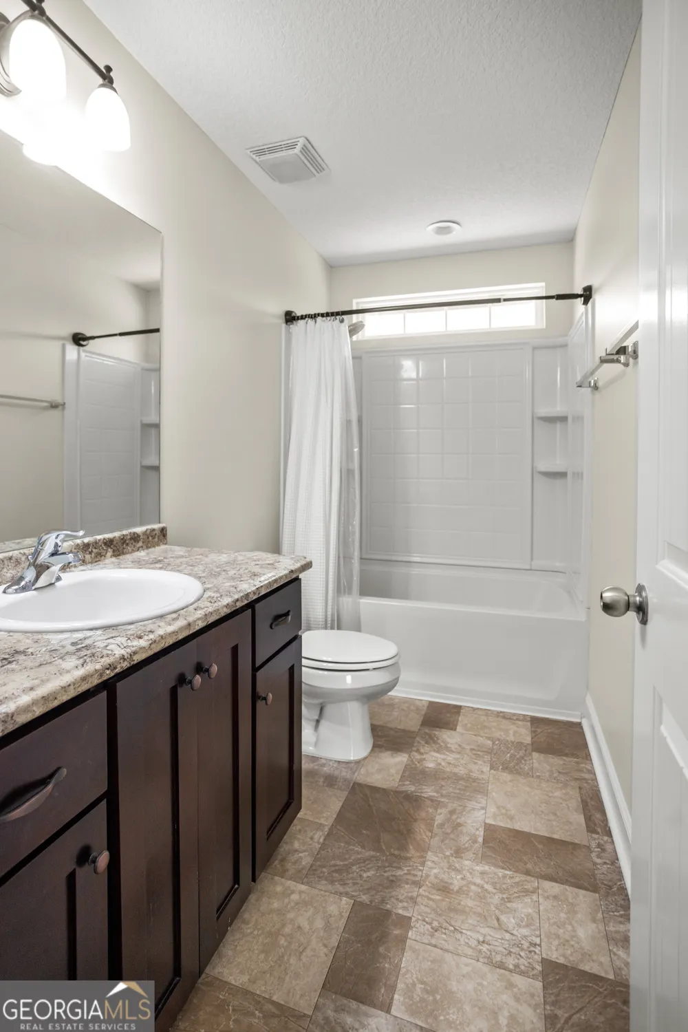 267 Alcott CIR Hinesville, GA 31313