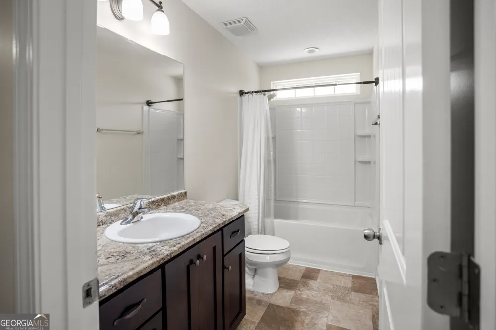 267 Alcott CIR Hinesville, GA 31313
