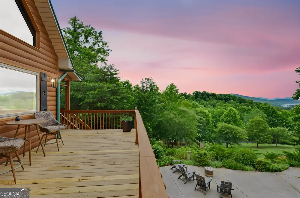115 Dan Knob Overlook Hayesville, NC 28904