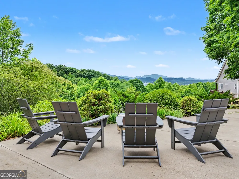 115 Dan Knob Overlook Hayesville, NC 28904