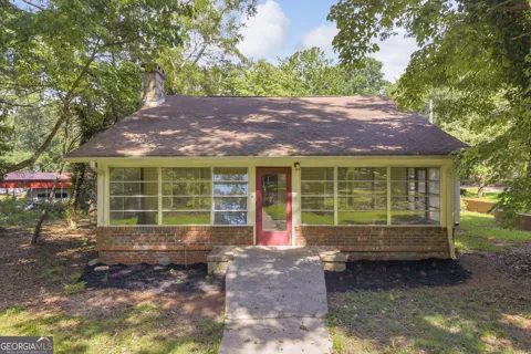 205 Athens ST