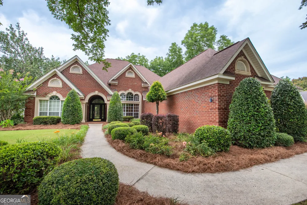 107 Arbor LN Centerville, GA 31028