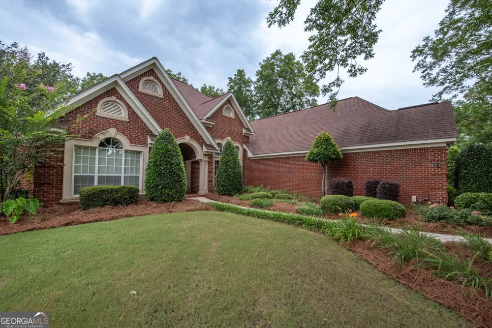 107 Arbor LN Centerville, GA 31028