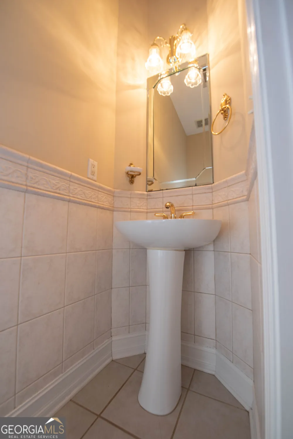 107 Arbor LN Centerville, GA 31028