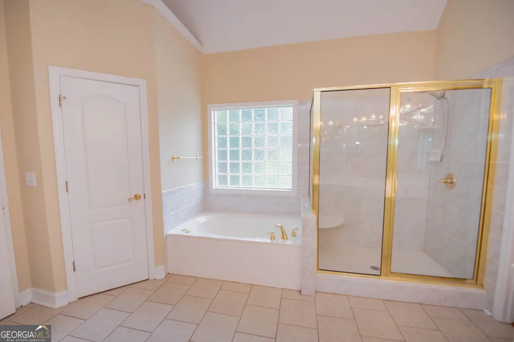 107 Arbor LN Centerville, GA 31028