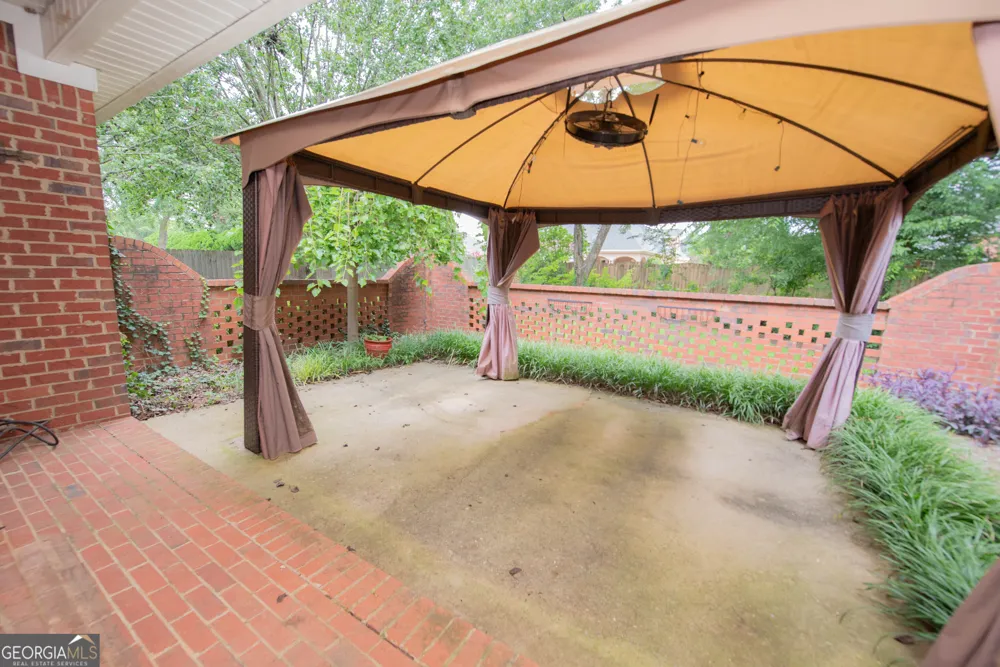 107 Arbor LN Centerville, GA 31028