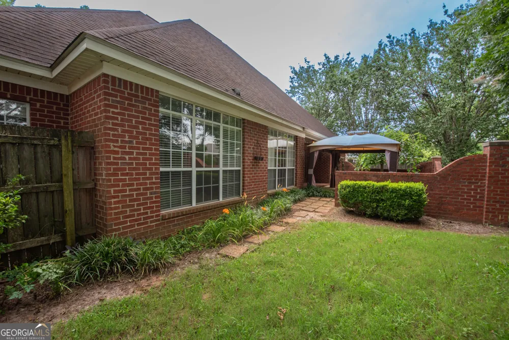 107 Arbor LN Centerville, GA 31028