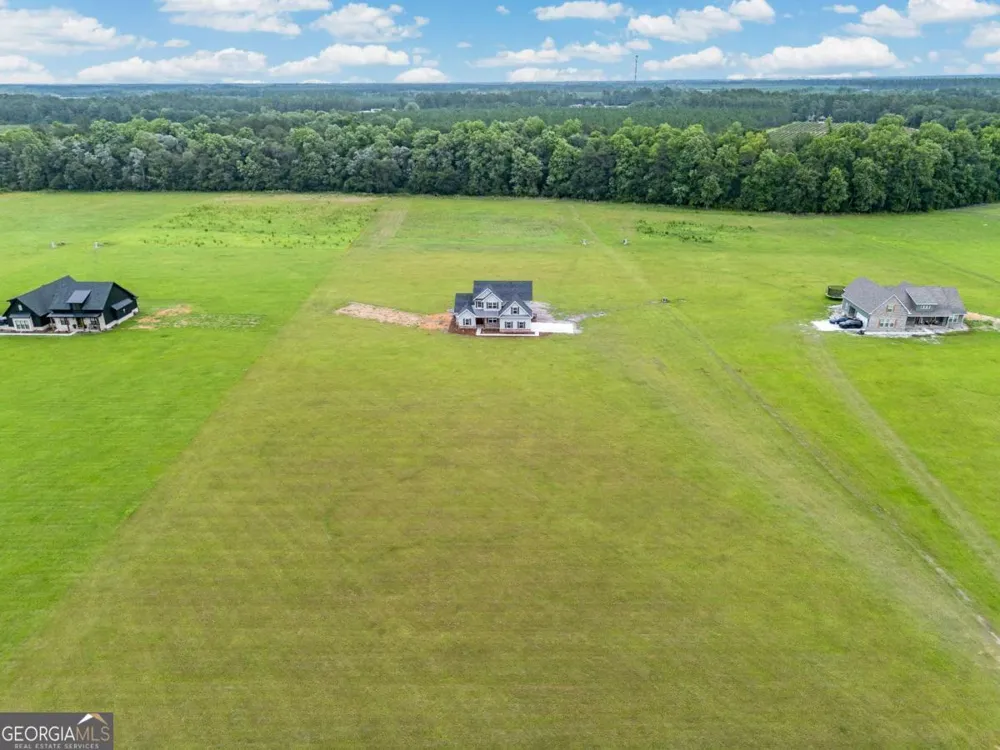 3574 Highway 121 Blackshear, GA 31516