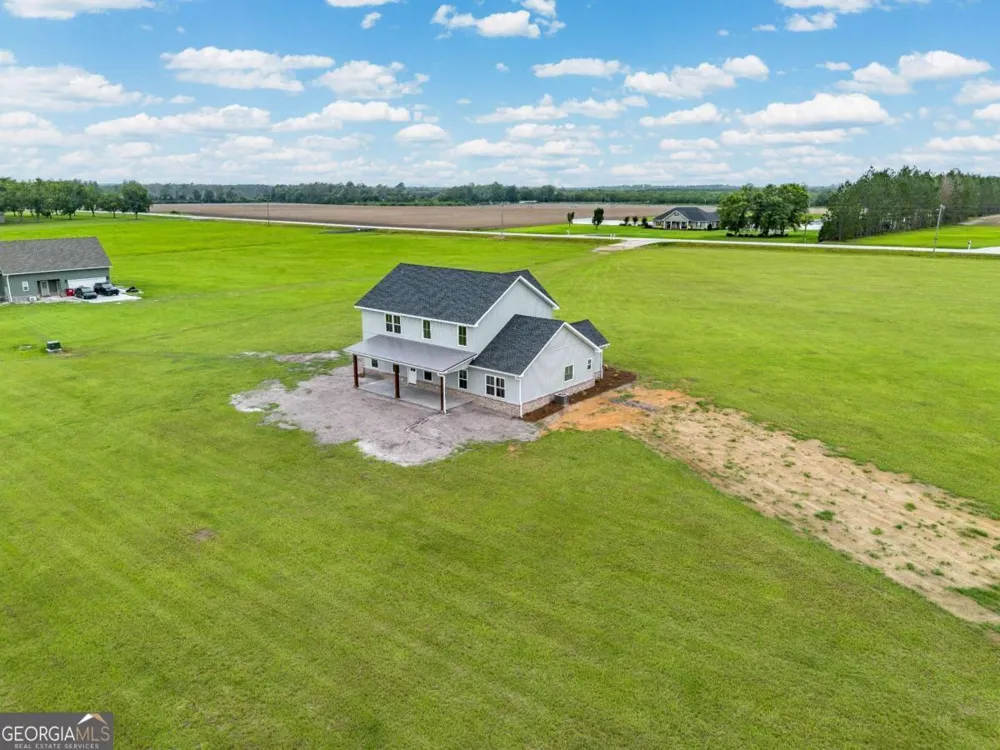 3574 Highway 121 Blackshear, GA 31516