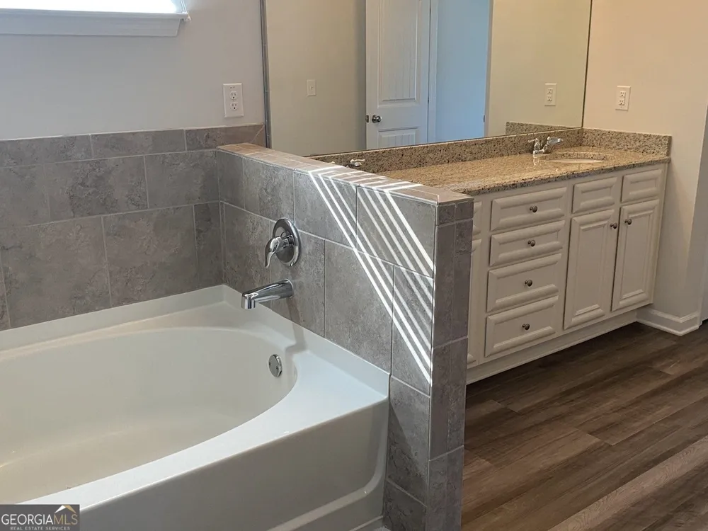 5650 Mirror Lake DR Cumming, GA 30028