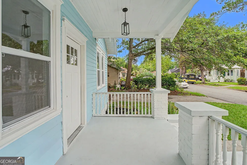 812 E 33rd ST Savannah, GA 31401