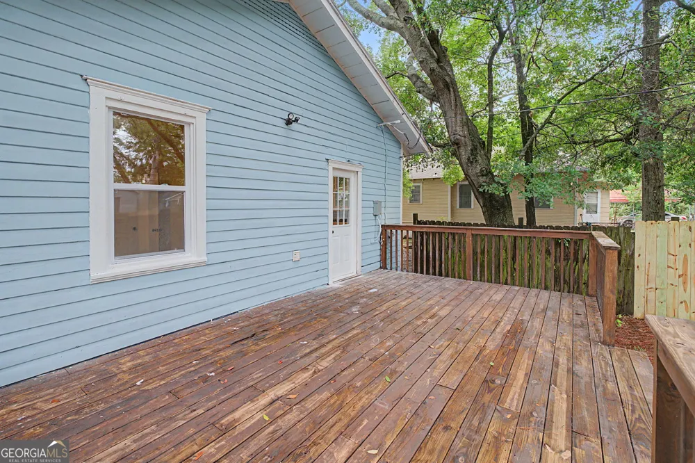 812 E 33rd ST Savannah, GA 31401