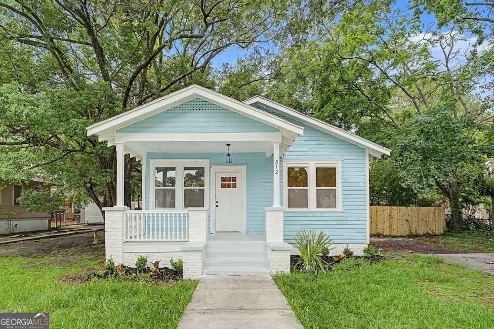 812 E 33rd ST Savannah, GA 31401