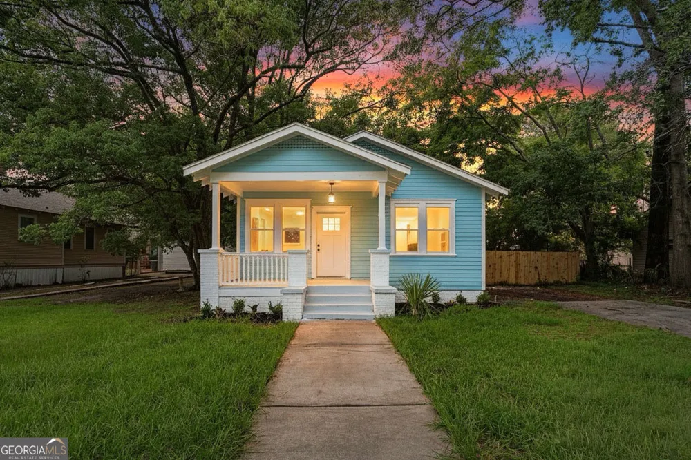 812 E 33rd ST Savannah, GA 31401