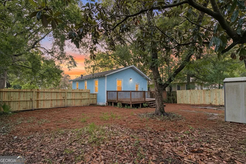 812 E 33rd ST Savannah, GA 31401