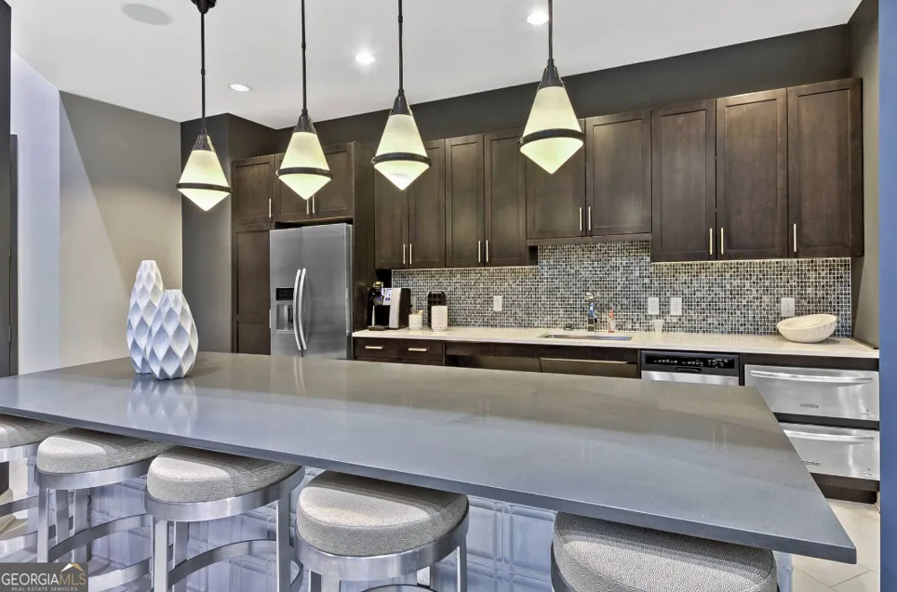 4600 Roswell RD Sandy Springs, GA 30342