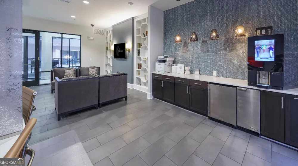 4600 Roswell RD Sandy Springs, GA 30342