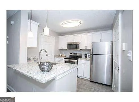 100 Dunwoody Gables DR Dunwoody, GA 30338