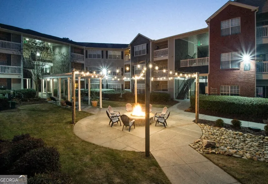 1970 Peachford RD Dunwoody, GA 30338