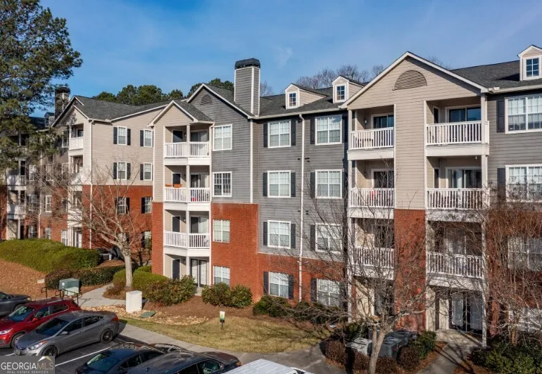1970 Peachford RD Dunwoody, GA 30338