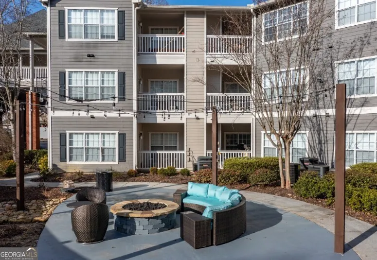 1970 Peachford RD Dunwoody, GA 30338