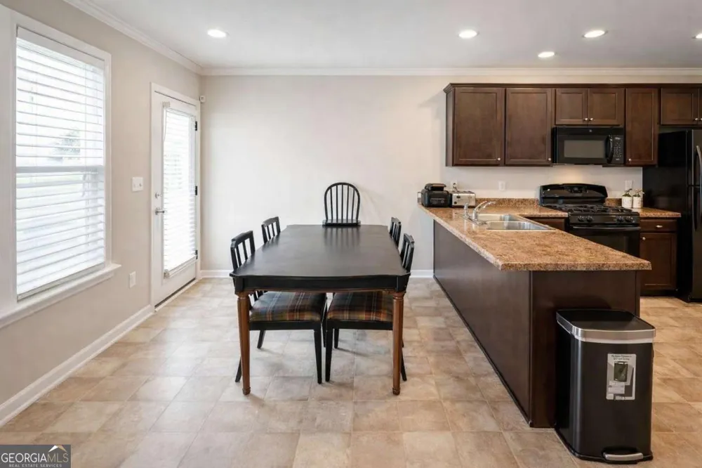 1740 Snapping CT Winder, GA 30680