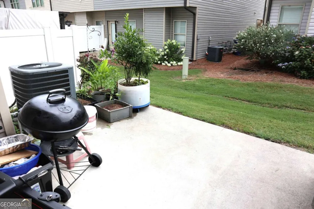 1740 Snapping CT Winder, GA 30680