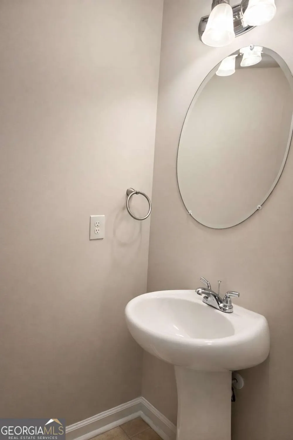 1740 Snapping CT Winder, GA 30680