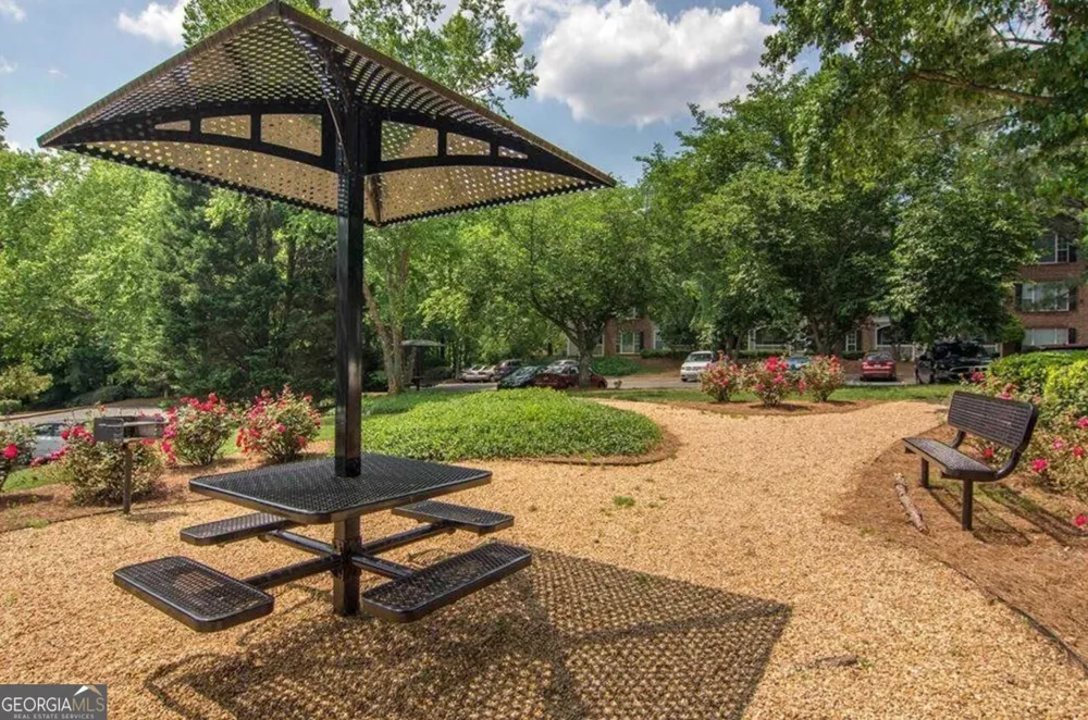 9200 Roberts DR Sandy Springs, GA 30350