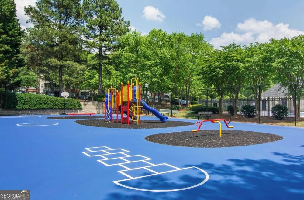 9200 Roberts DR Sandy Springs, GA 30350