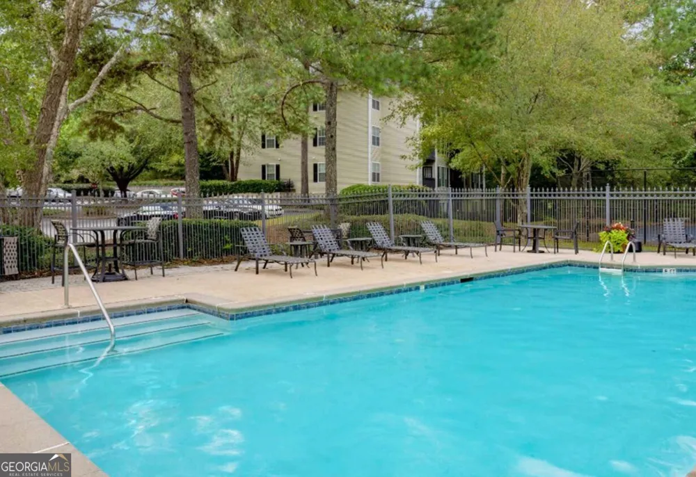9200 Roberts DR Sandy Springs, GA 30350