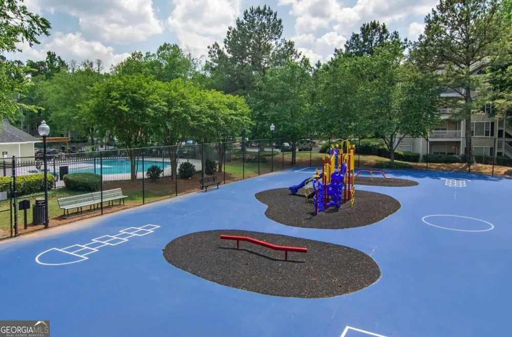 9200 Roberts DR Sandy Springs, GA 30350