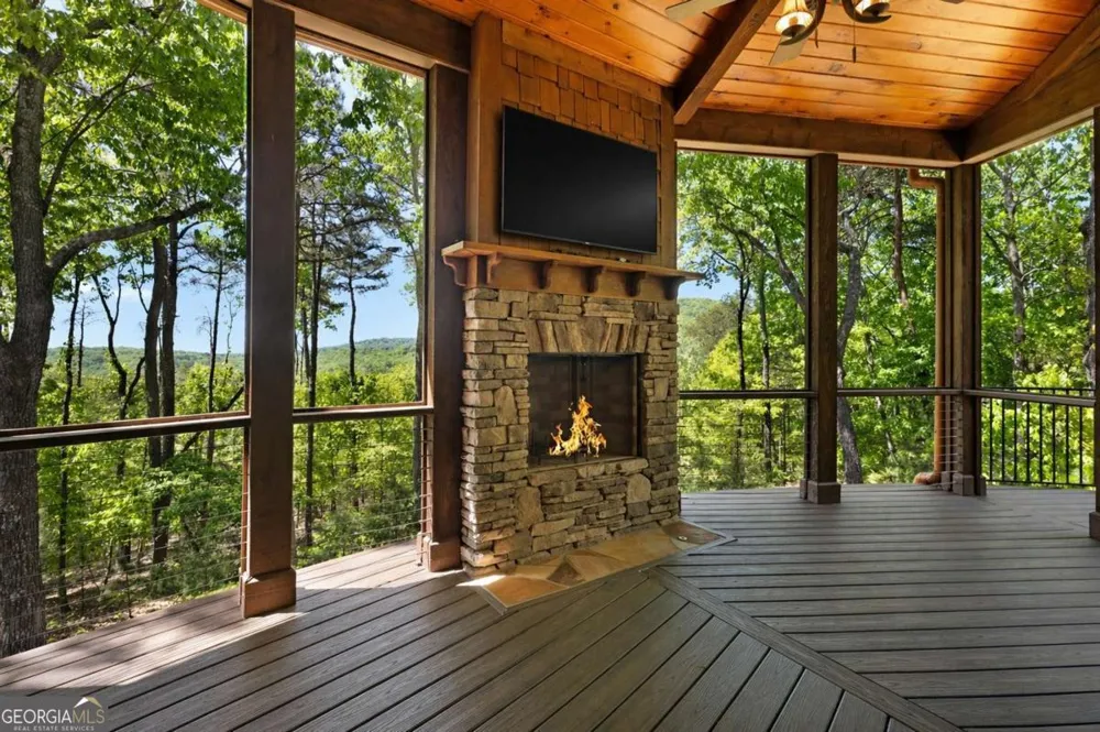 160 Bluestern DR SE Big Canoe, GA 30143