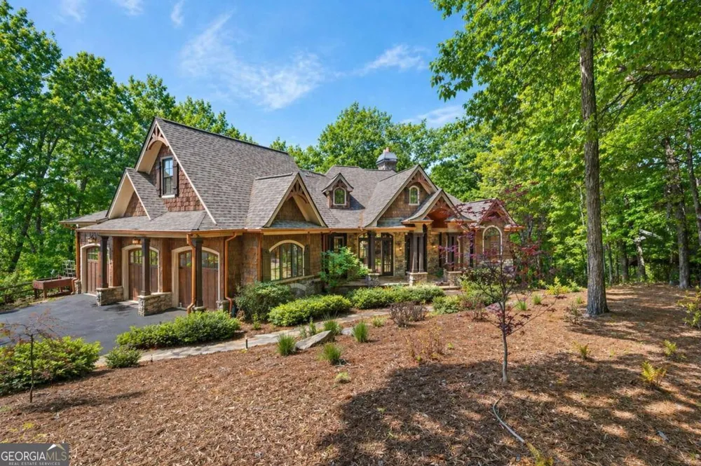 160 Bluestern DR SE Big Canoe, GA 30143