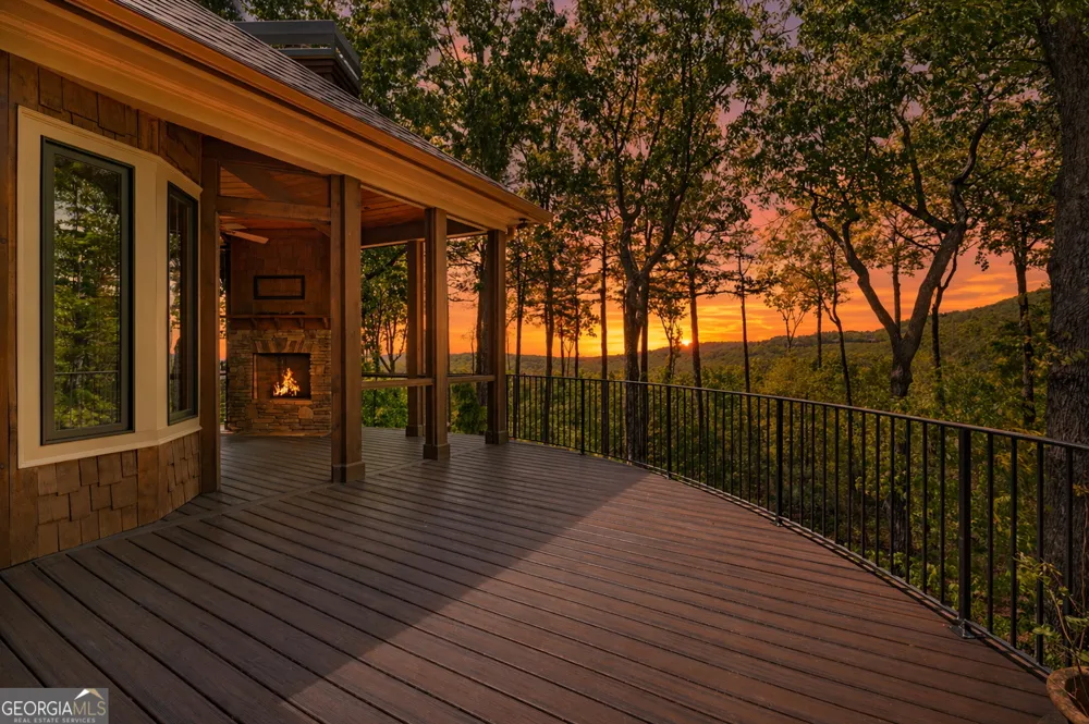 160 Bluestern DR SE Big Canoe, GA 30143