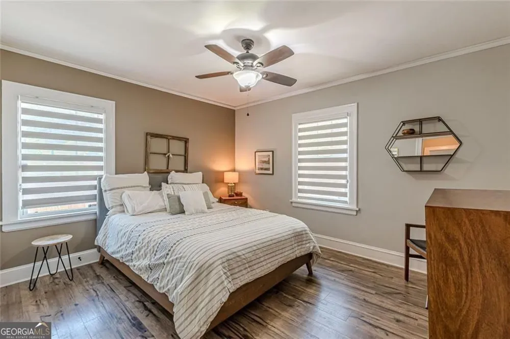 1237 Winburn DR East Point, GA 30344