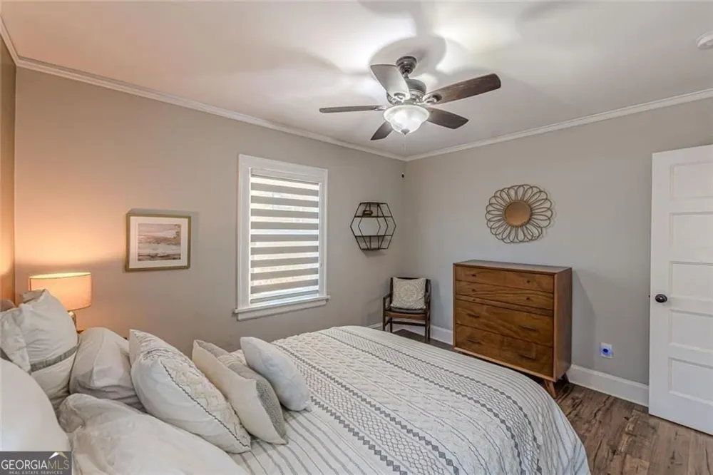 1237 Winburn DR East Point, GA 30344