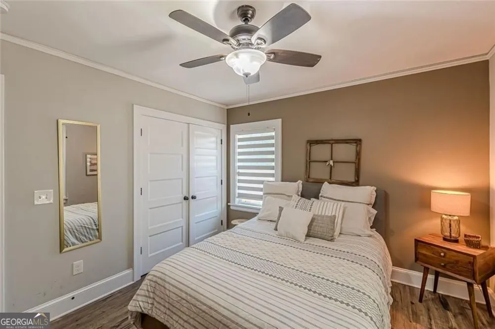 1237 Winburn DR East Point, GA 30344