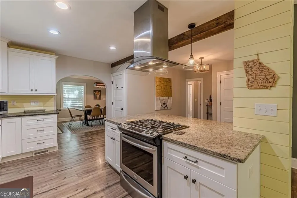 1237 Winburn DR East Point, GA 30344