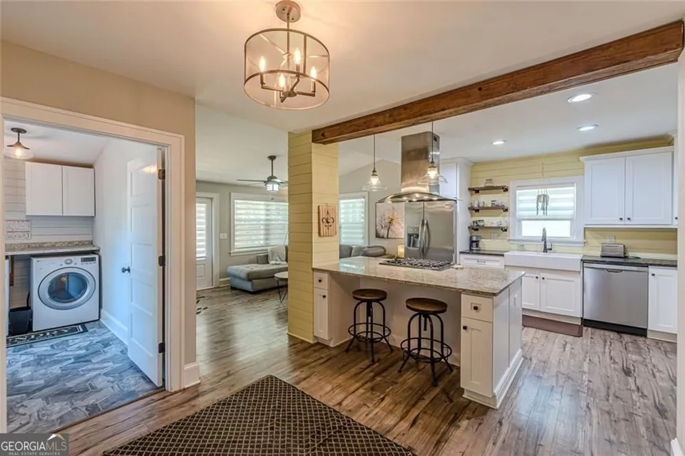 1237 Winburn DR East Point, GA 30344