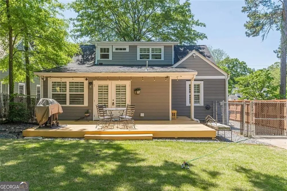 1237 Winburn DR East Point, GA 30344