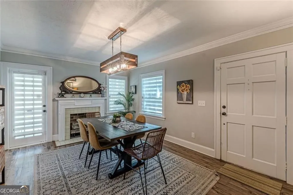 1237 Winburn DR East Point, GA 30344