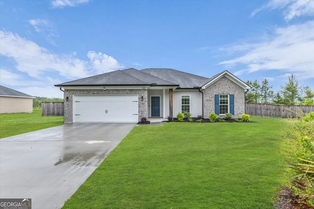 1489 Arnold DR SE Allenhurst, GA 31301