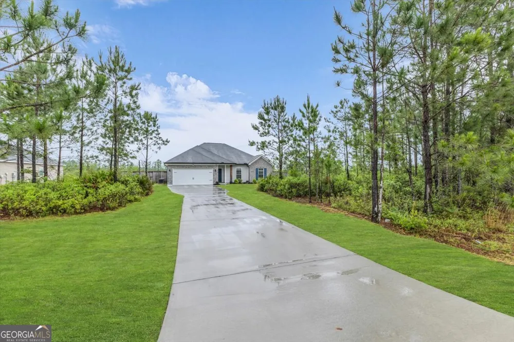 1489 Arnold DR SE Allenhurst, GA 31301