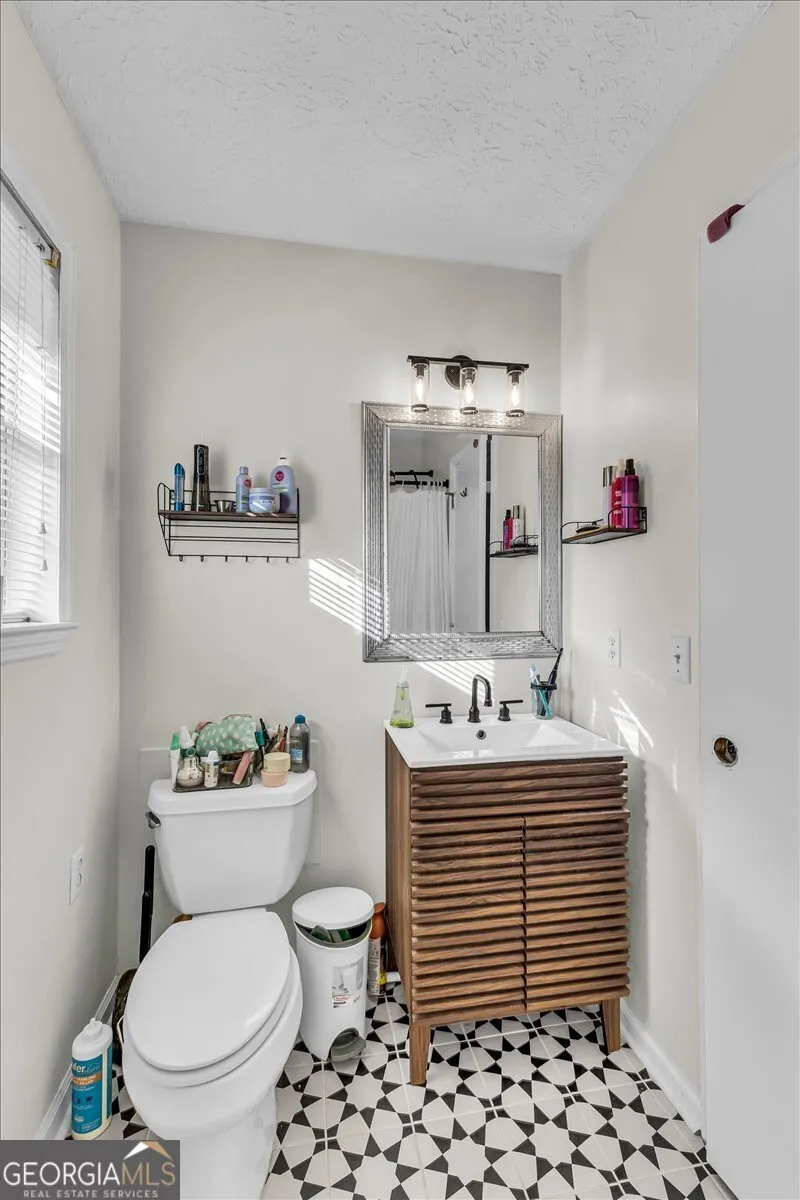 40 Whippoorwill LN E Richmond Hill, GA 31324