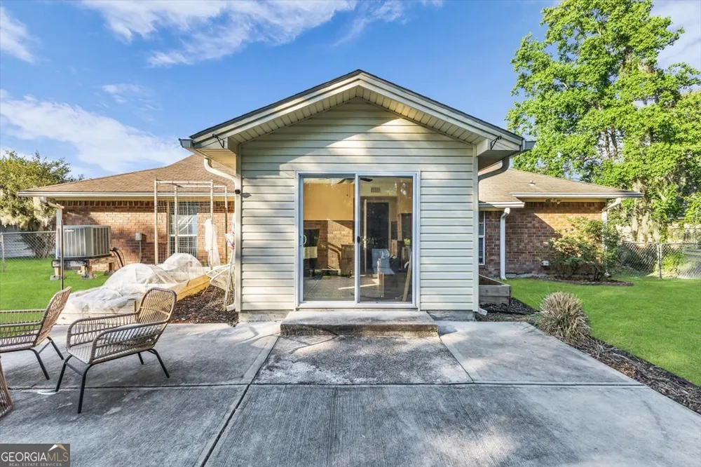 40 Whippoorwill LN E Richmond Hill, GA 31324
